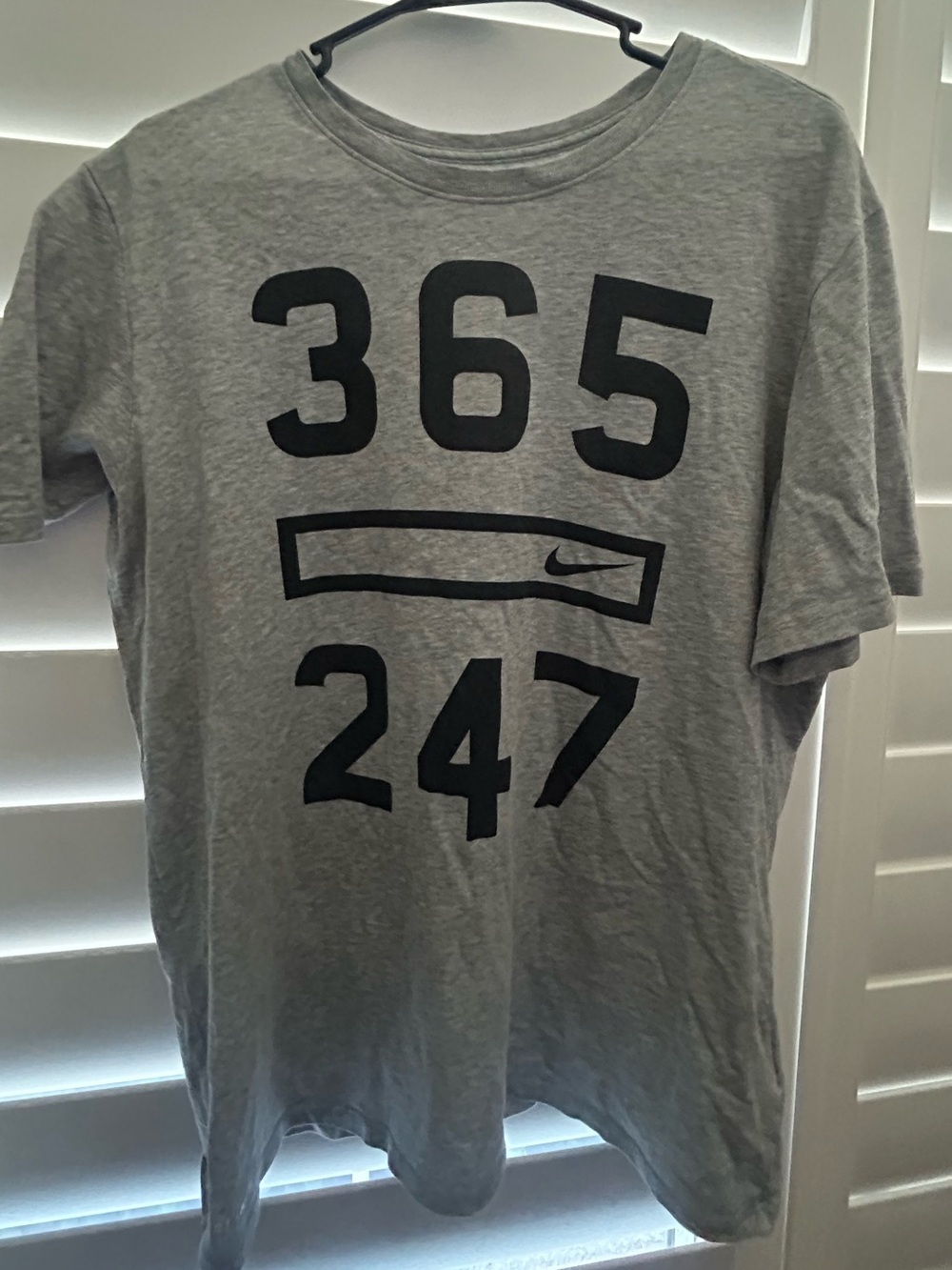 Nike Men's Light Gray Graphic 365/247 Short Sleeve Tee